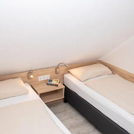 Rothkegel, Apartment
